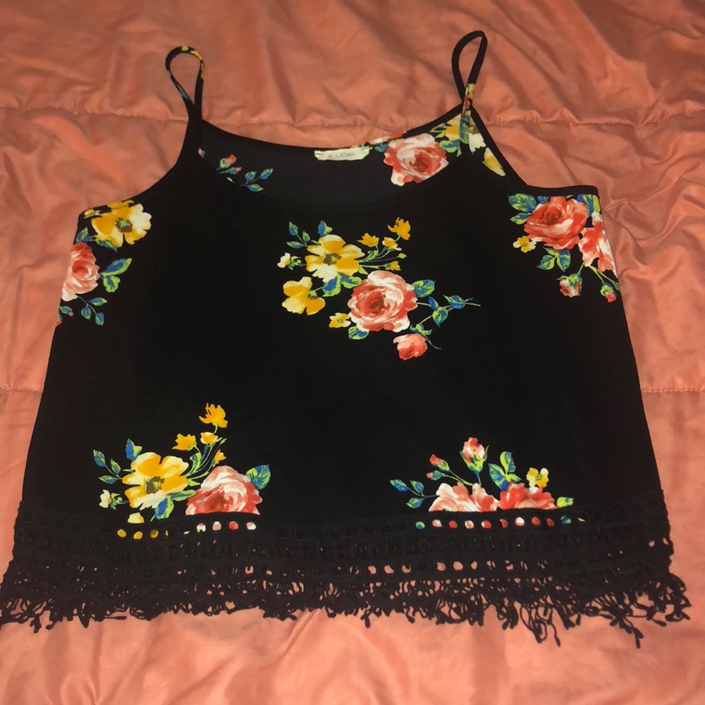 tank top floral print crochet at bottom